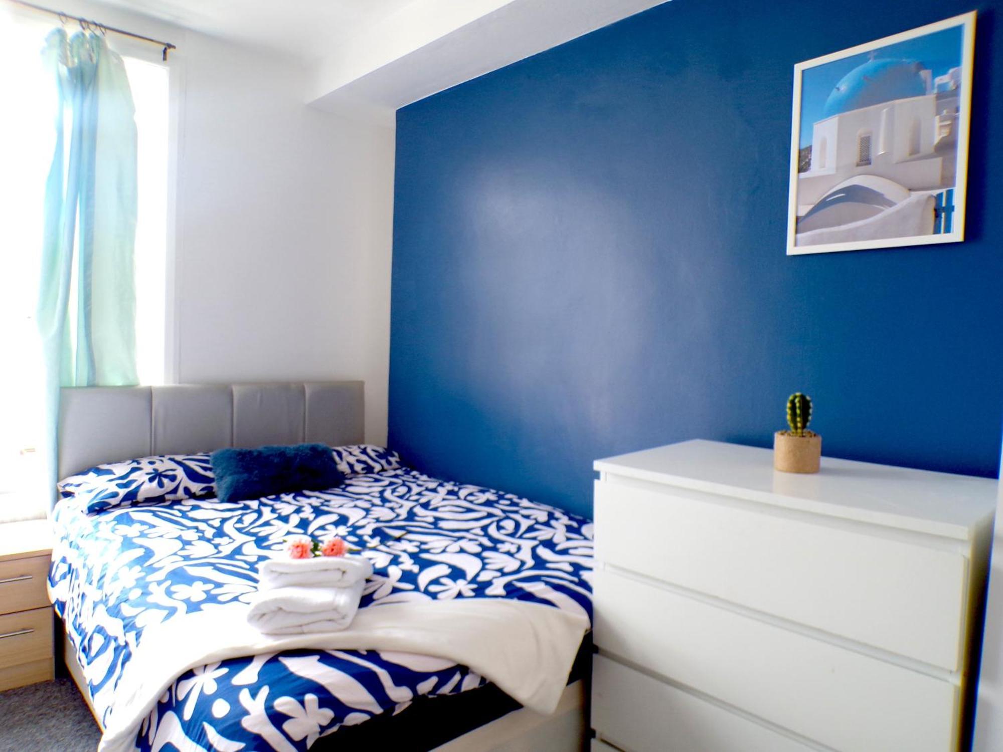 West Kensington - Santorini Apartments London Eksteriør billede